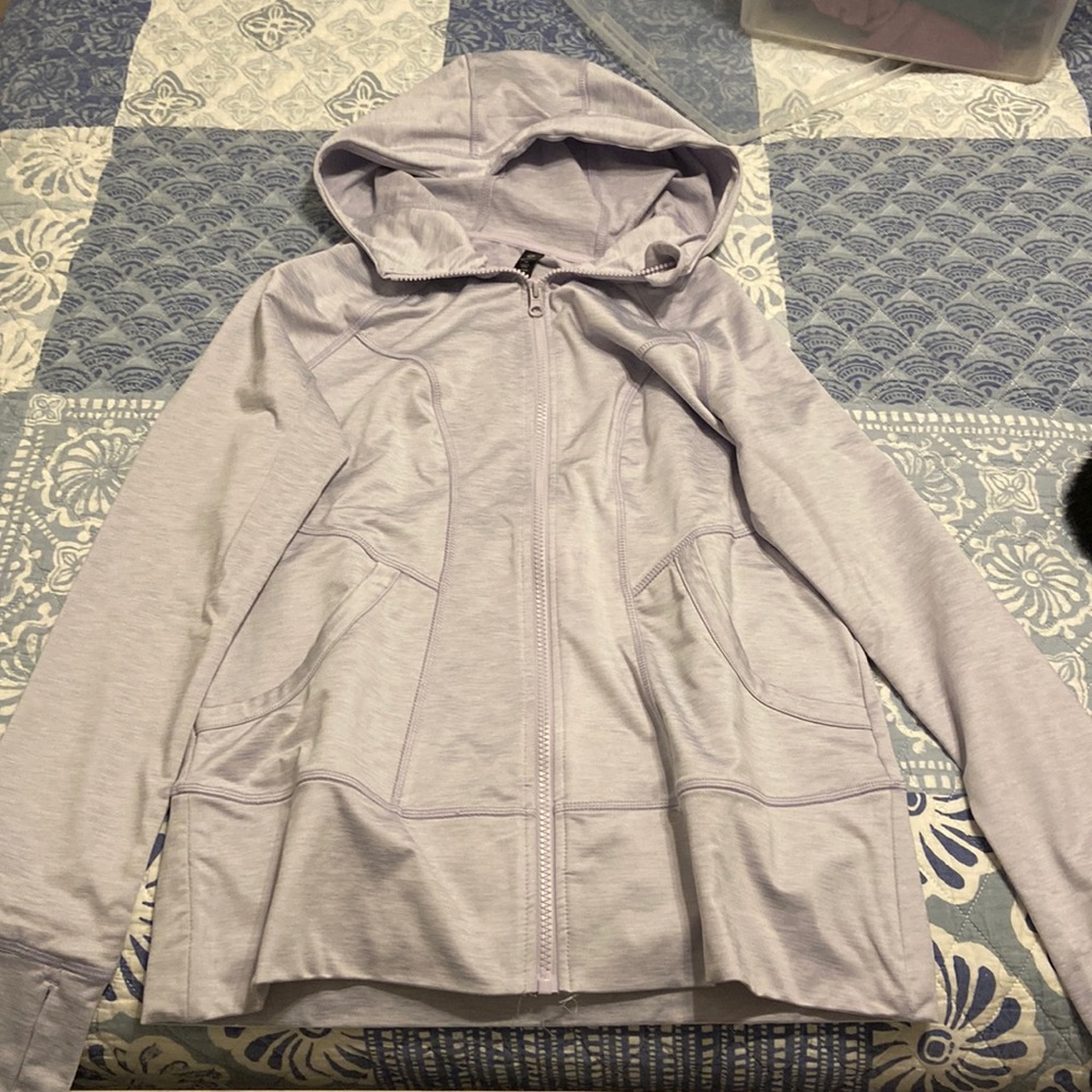 90 Degree Reflex Zip Hoodie. Lilac purple. Never worn. Size medium